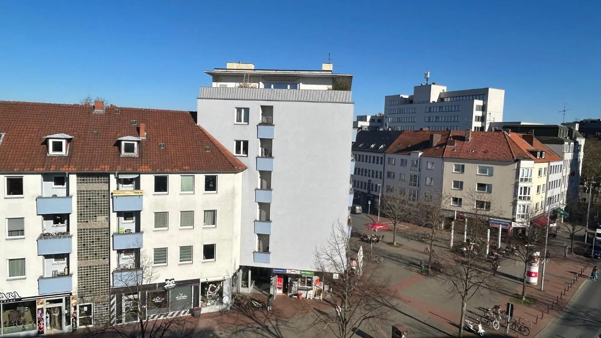 Ed-Grosse, Moderne Wohnung In Zentraler Lage, Mit Balkon, Lift Und Parkplatz Hanóver Apartamento