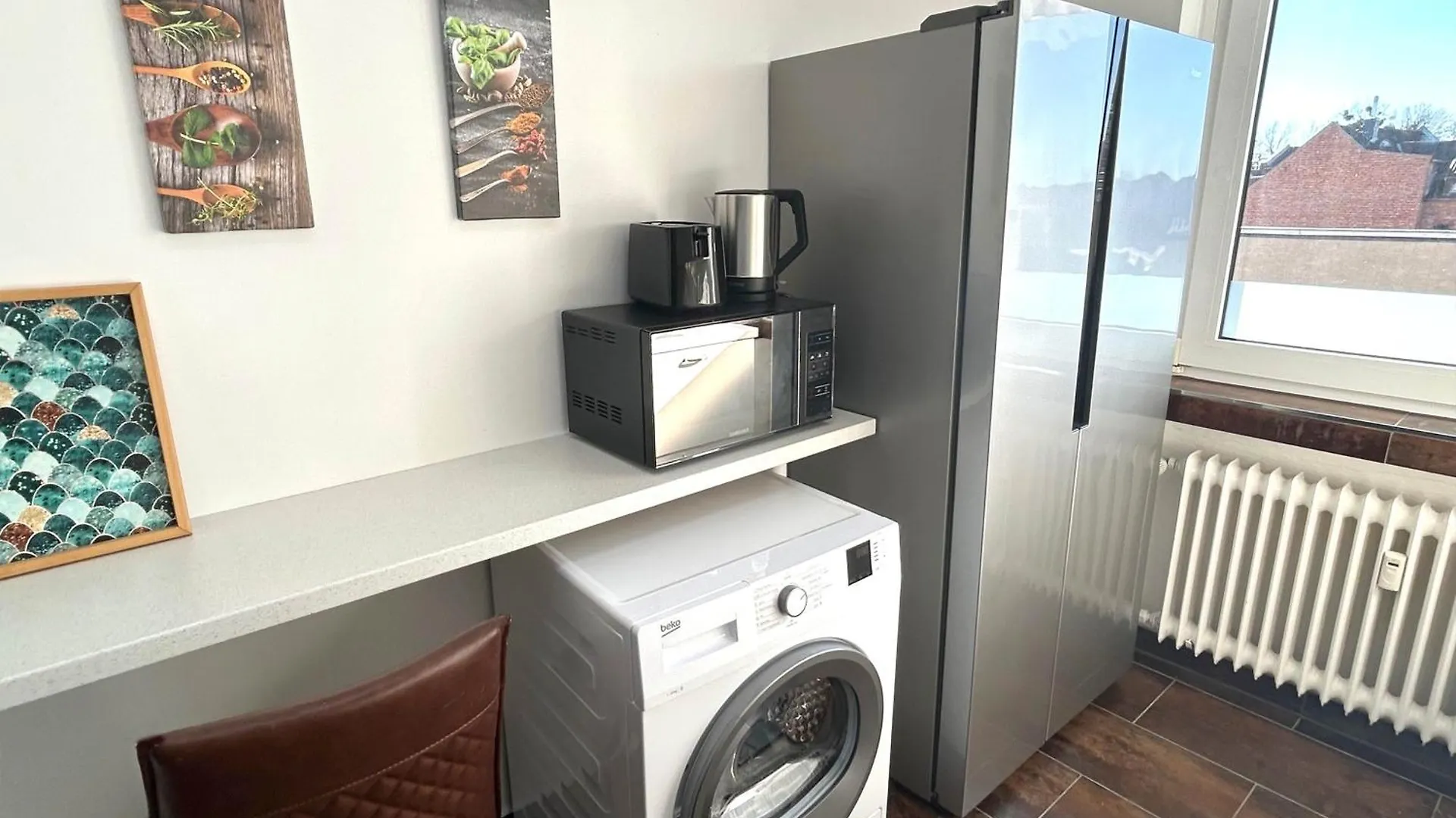 Ed-Grosse, Moderne Wohnung In Zentraler Lage, Mit Balkon, Lift Und Parkplatz Hanóver Alemania